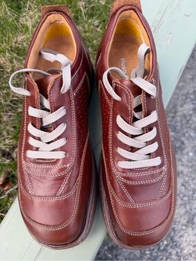 Hush Puppies Men's Chestnut Brown Leather Lace-Up Oxfords. Steel Toe Shoe